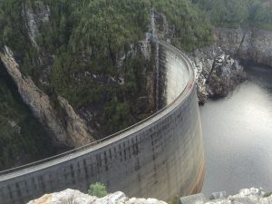 Bike trip dam wall